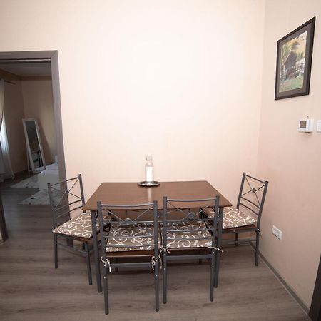 Milan House Apartamento Arad Exterior foto