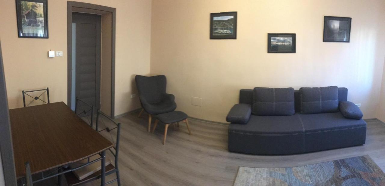 Milan House Apartamento Arad Exterior foto