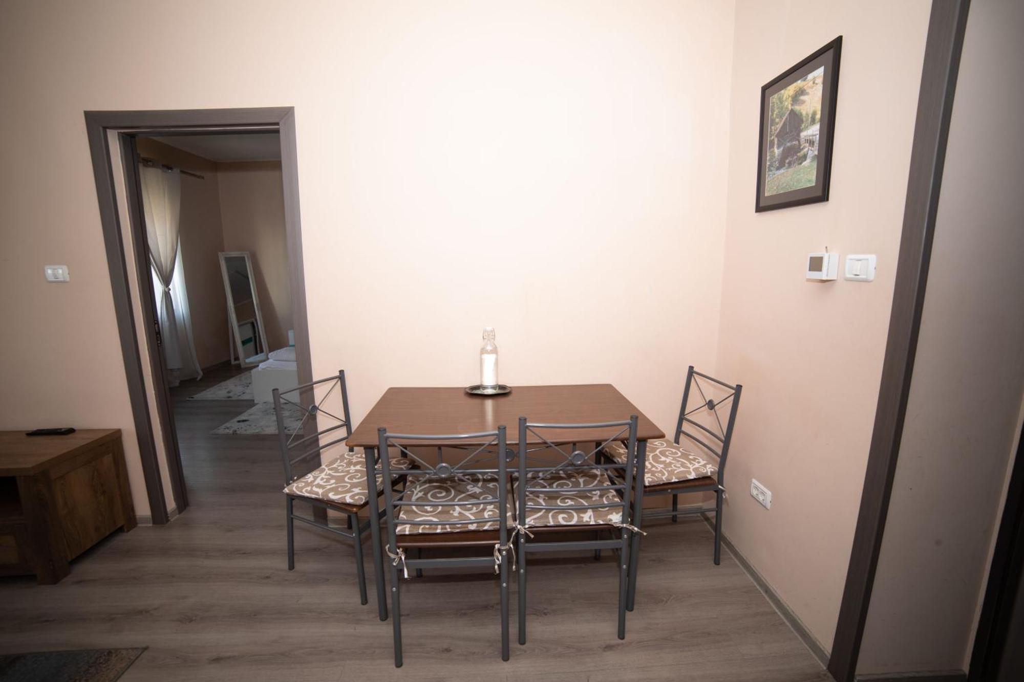 Milan House Apartamento Arad Exterior foto